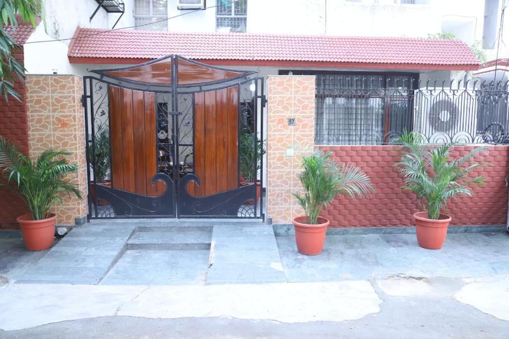 Divine India Service Apartment 3Bhk,B57 Sarita Vihar,Apollo Nova Deli Exterior foto