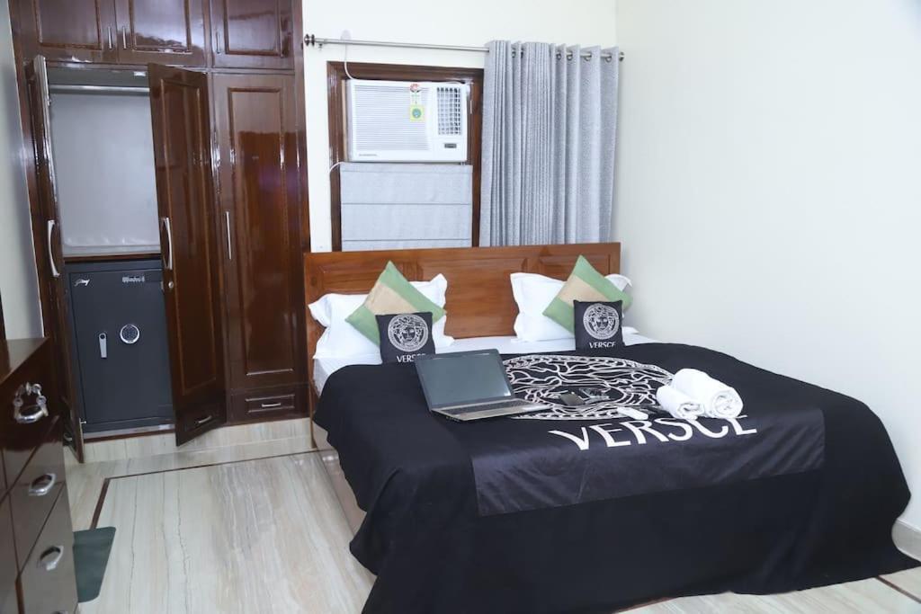 Divine India Service Apartment 3Bhk,B57 Sarita Vihar,Apollo Nova Deli Exterior foto