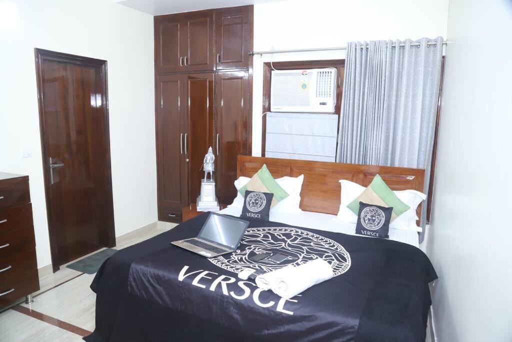 Divine India Service Apartment 3Bhk,B57 Sarita Vihar,Apollo Nova Deli Exterior foto