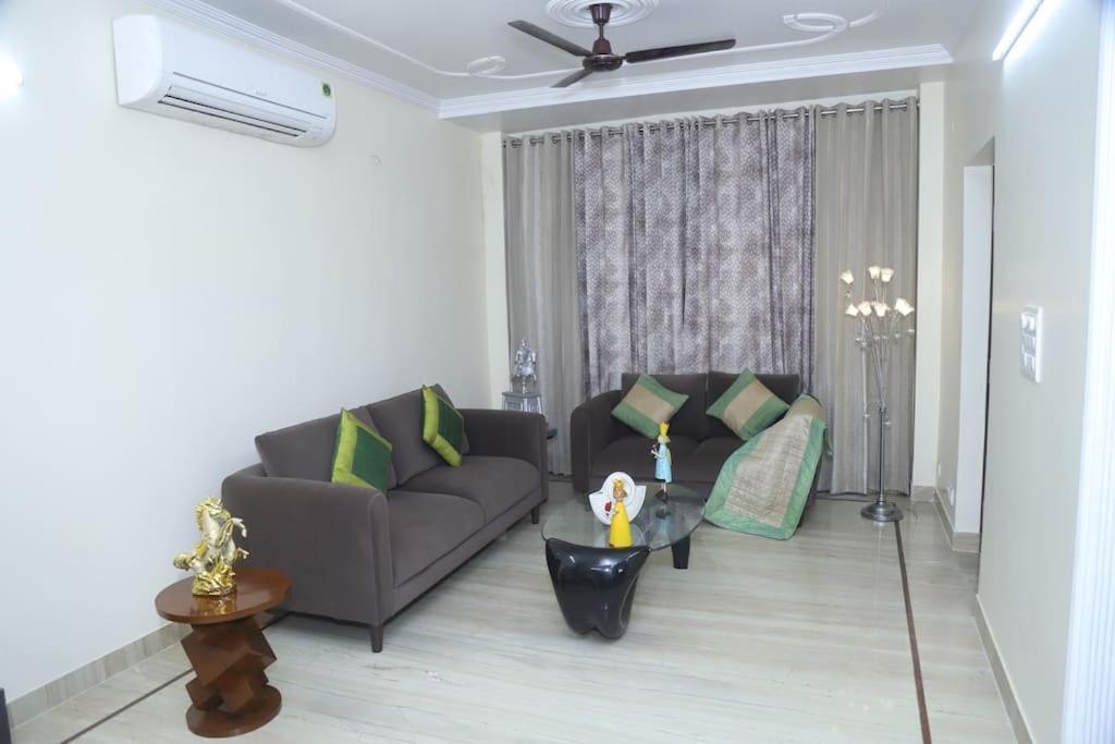 Divine India Service Apartment 3Bhk,B57 Sarita Vihar,Apollo Nova Deli Exterior foto