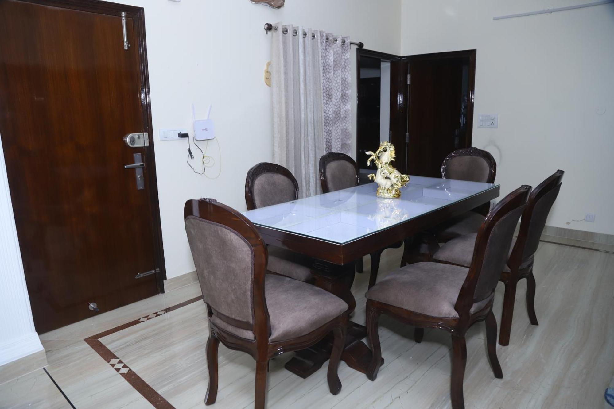 Divine India Service Apartment 3Bhk,B57 Sarita Vihar,Apollo Nova Deli Exterior foto